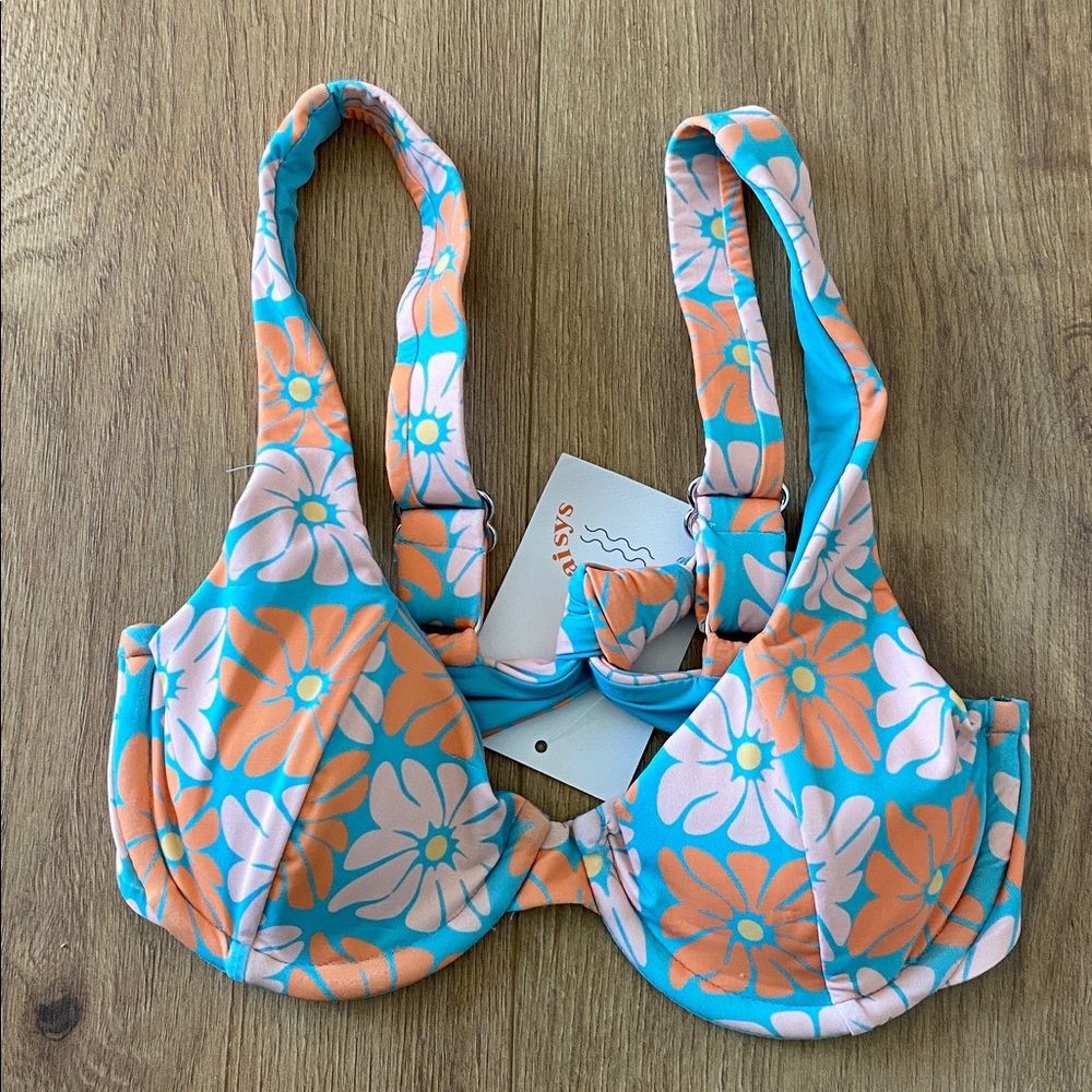 Dippin’ Daisy’s Faye Underwire bikini top XS NWT Daisy Dukes Retro Surf 32A/B